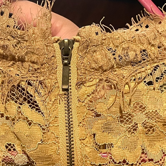 Zara Embroidered Rope Top - Picture 5 of 6